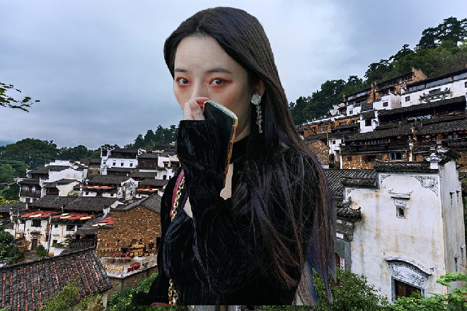 何千语看到三个人走进去，顿时明白是怎么一回事了