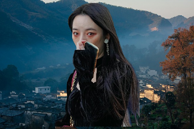 而诺曦S对着009的方向，直接隔空打了一掌大手印