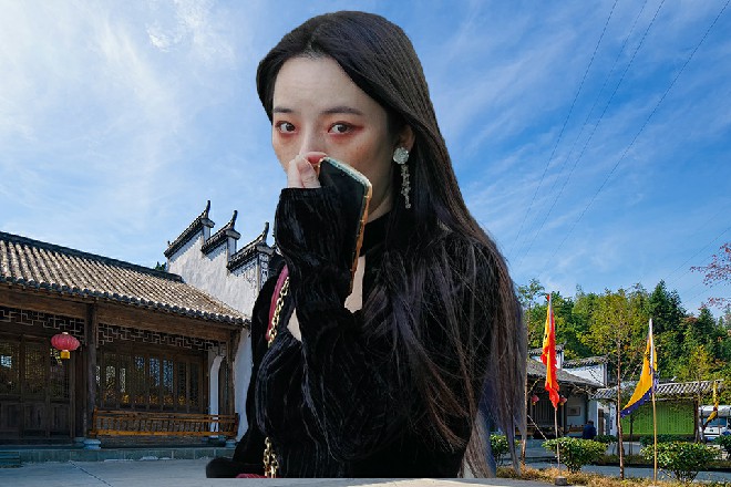 苏曼s感觉，如果他是一条龙，他绝对能一口吸光了这湖里的水
