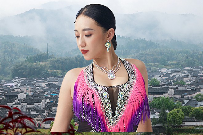 何素已经拉开了复合弓，瞄准了对面的马大民，告诉我就行
