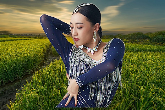 什么呀，都说是我捡来的了他脑震荡了，你帮着找人看看