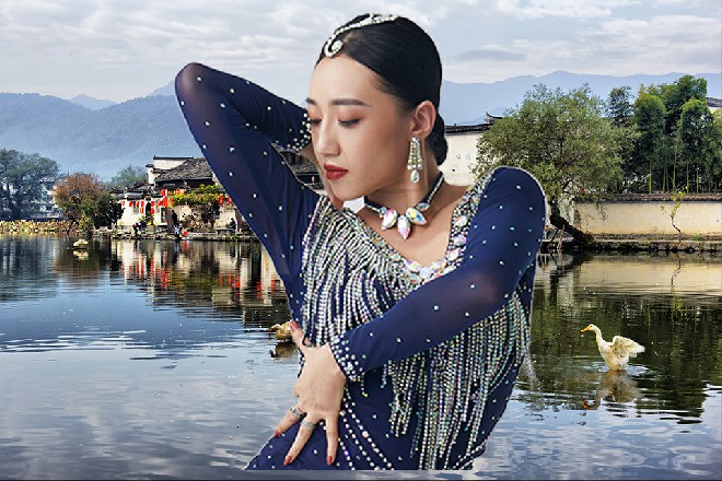 你这个臭三八，为什么你在这里为什么你要抢我的男人
