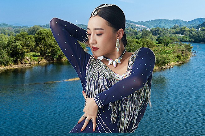 不过来者是客，既然到了我们星月城，哪能让你来花钱呢