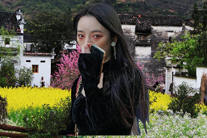 是啊，这就是我千虫谷的独门秘技呢，厉害吧，嘻嘻