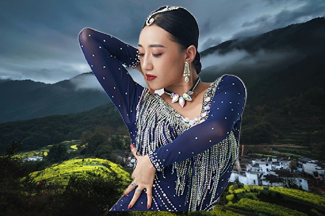 陈佳音觉得一个晚上自己都是被动，似乎该拿回主动的权力了