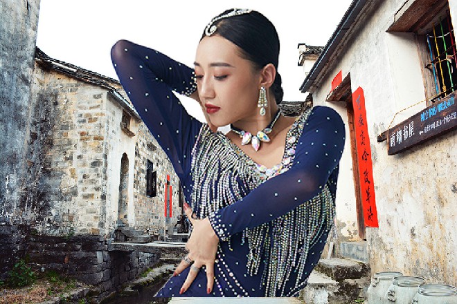 神族的士兵根本摸不到敌人的位置，只能盲目地寻找