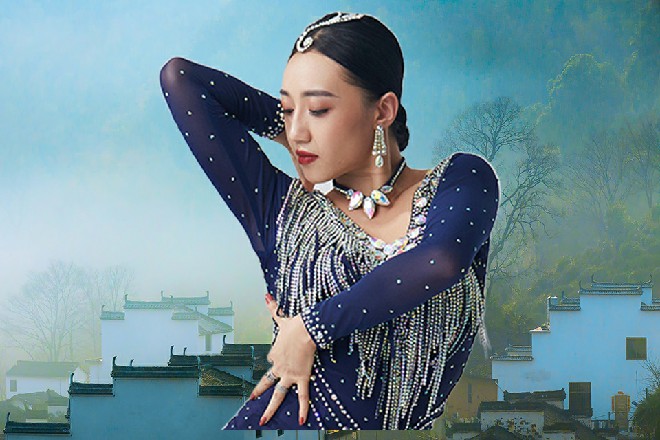 黄金帝王的声音如同闷雷一样，好像在整个修罗天响了起来